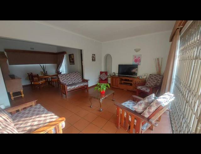 4 BEDROOM HOUSE FOR SALE IN FREEWAY PARK